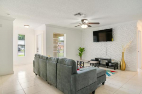 New Modern 4 Bedroom Home